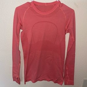 Lululemon top
